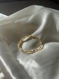 Handgefertigtes Armband mit Beige Golden Perlen